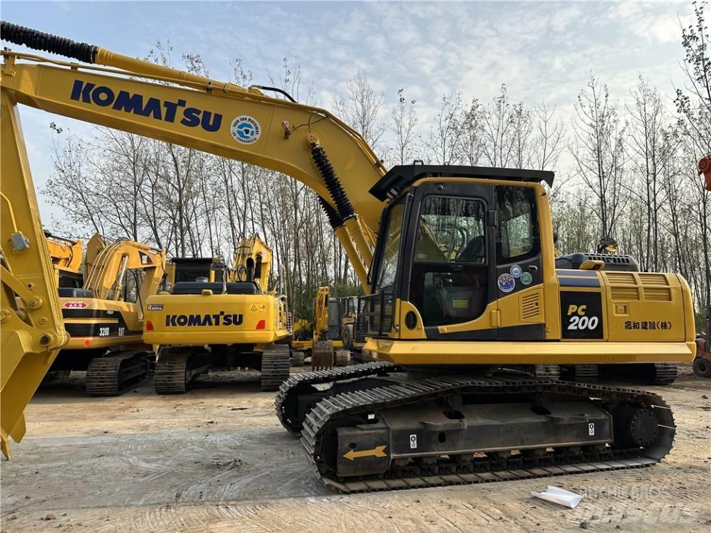 Komatsu PC200-8 Bageri gusjeničari