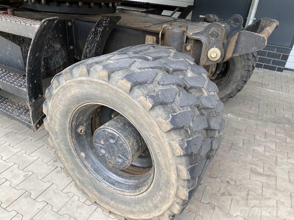 CAT M 320 F Bageri na kotačima