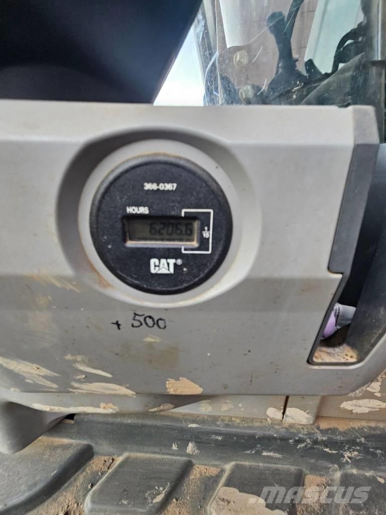 CAT 352 F Bageri gusjeničari