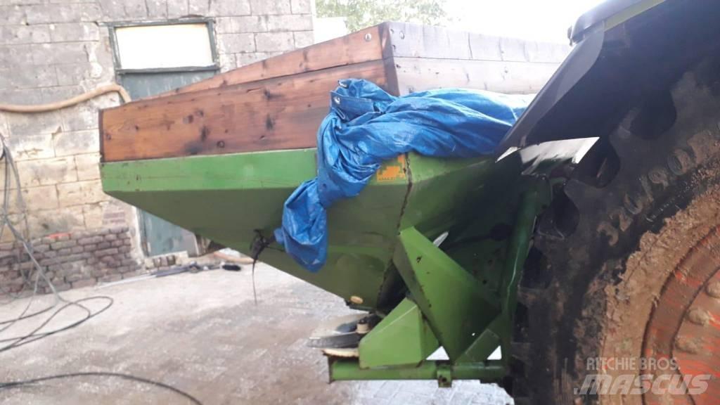 Amazone ZA-U 1001 Rasipači mineralnog  gnojiva