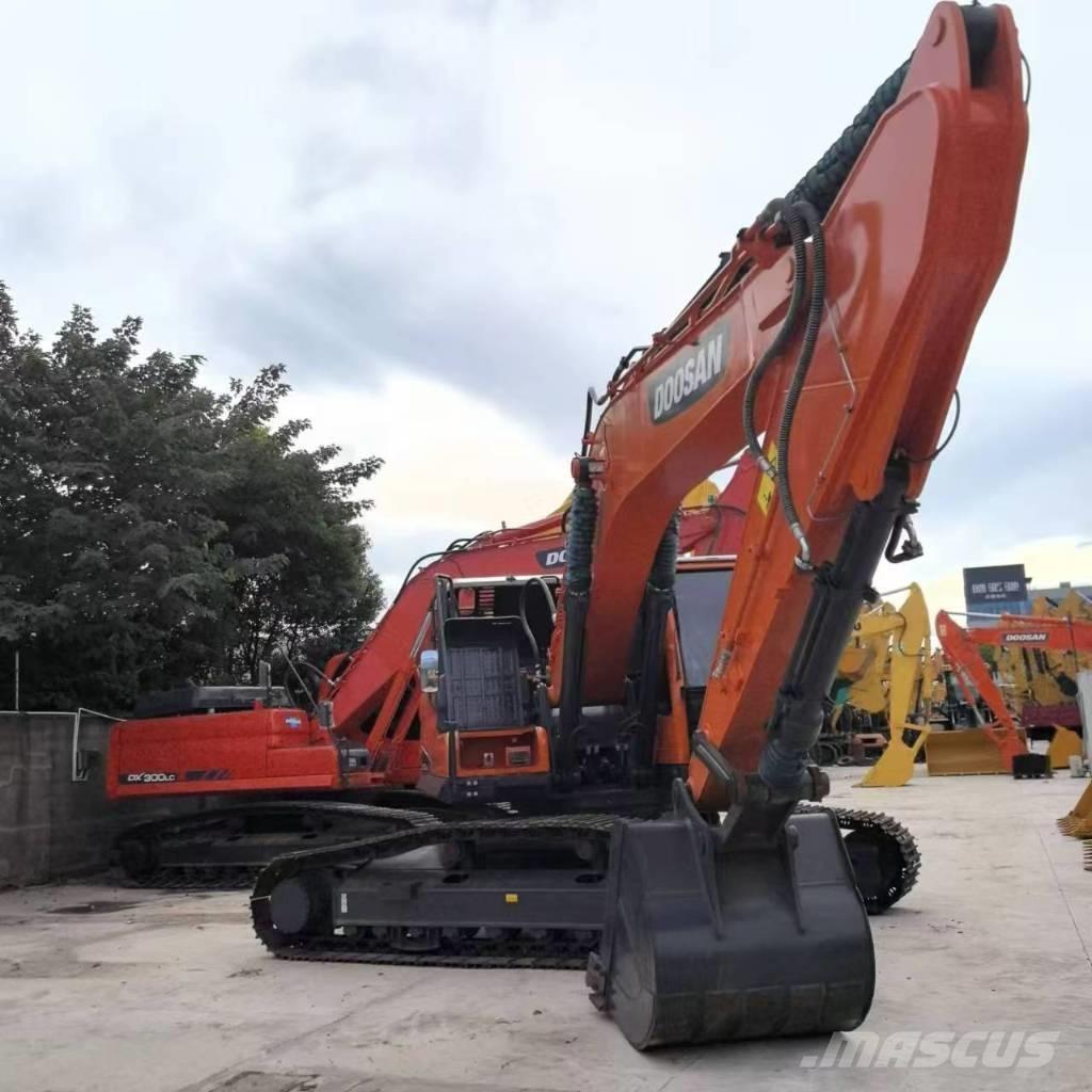 Doosan DX 300 Bageri gusjeničari