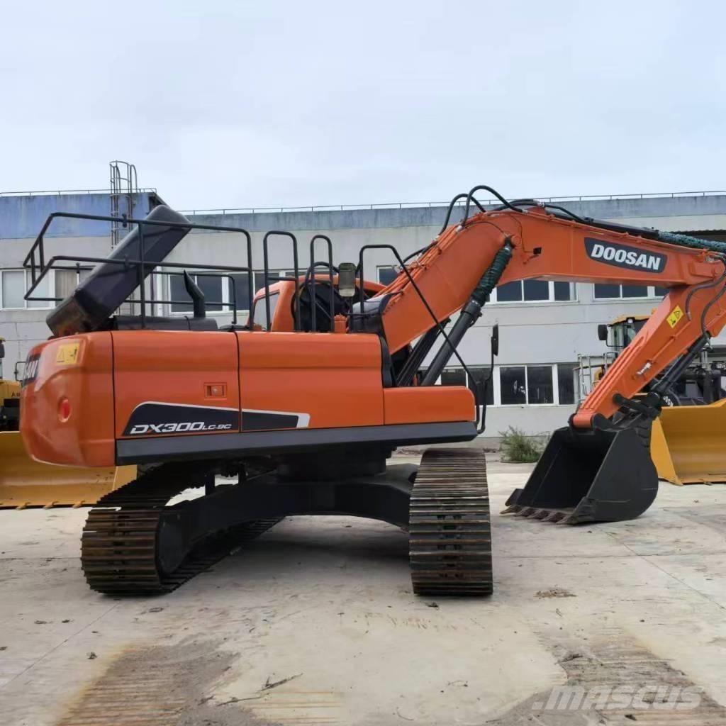 Doosan DX 300 Bageri gusjeničari