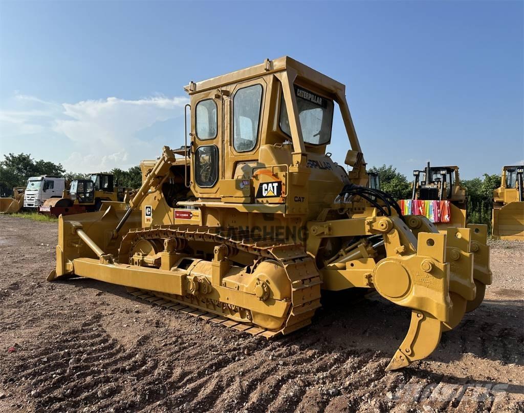 CAT D7G Buldožeri gusjeničari