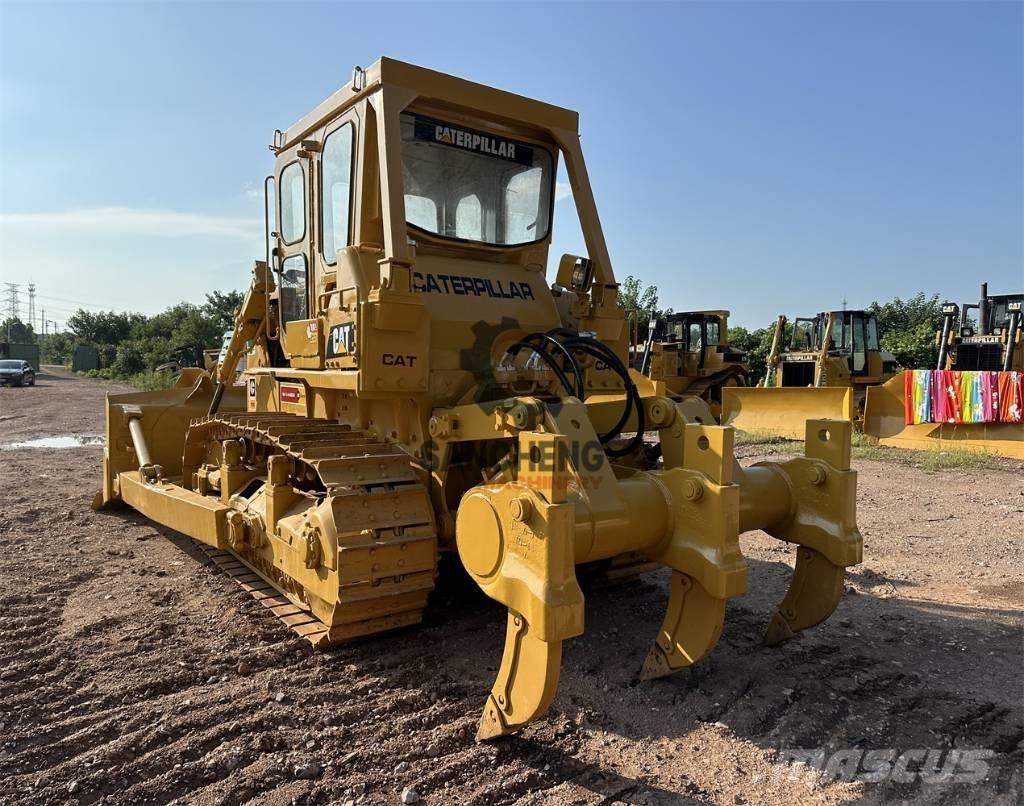 CAT D7G Buldožeri gusjeničari