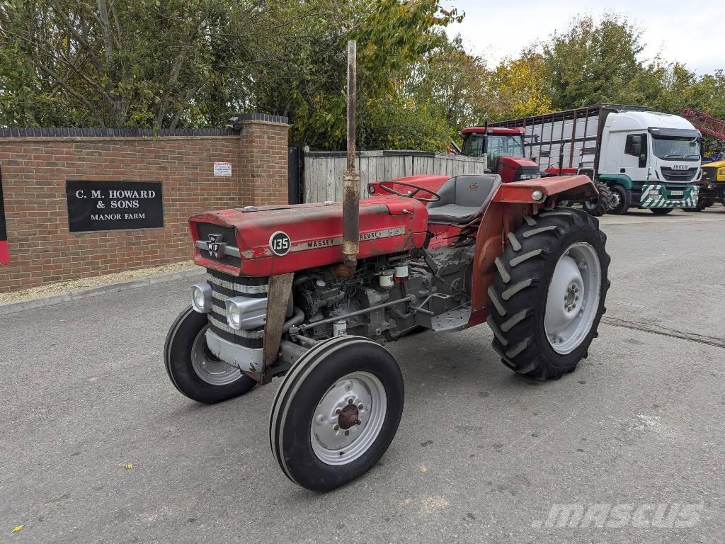 Massey Ferguson 135 Traktori