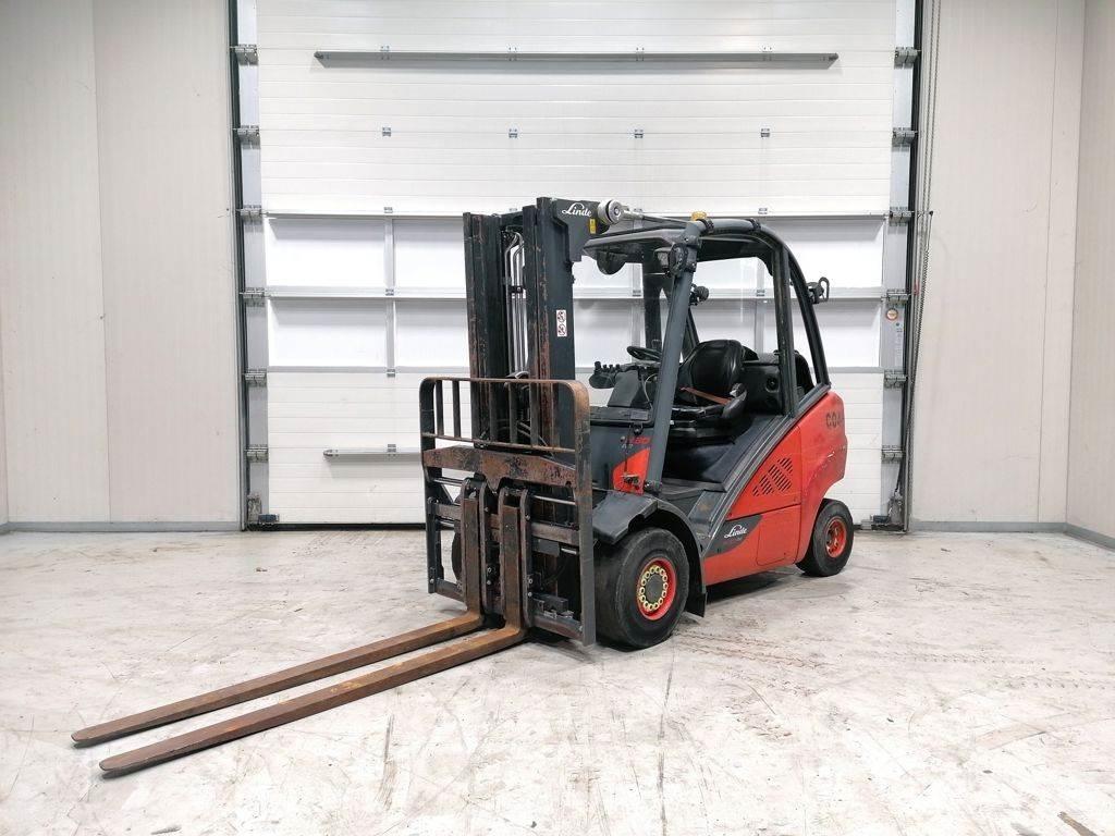 Linde H30T-02 Plinski viličari
