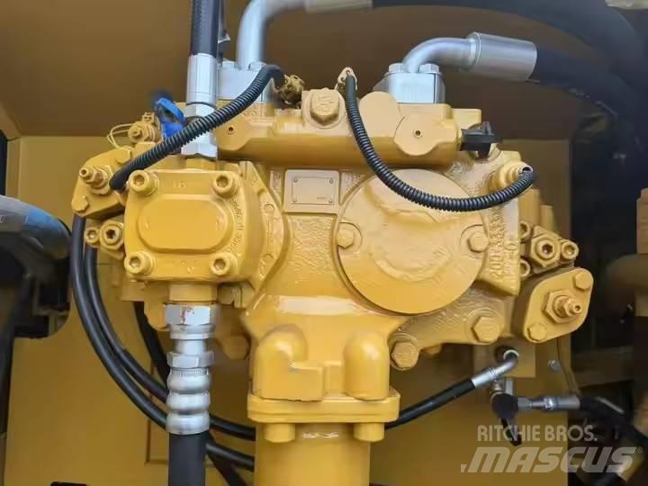 CAT CAT329D2L Midi bageri 7t – 12t