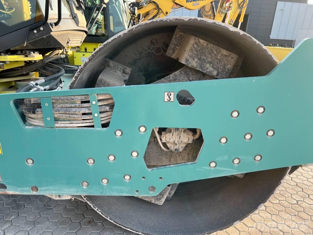 Ammann ARS 130 Gumeni valjci na kotačima
