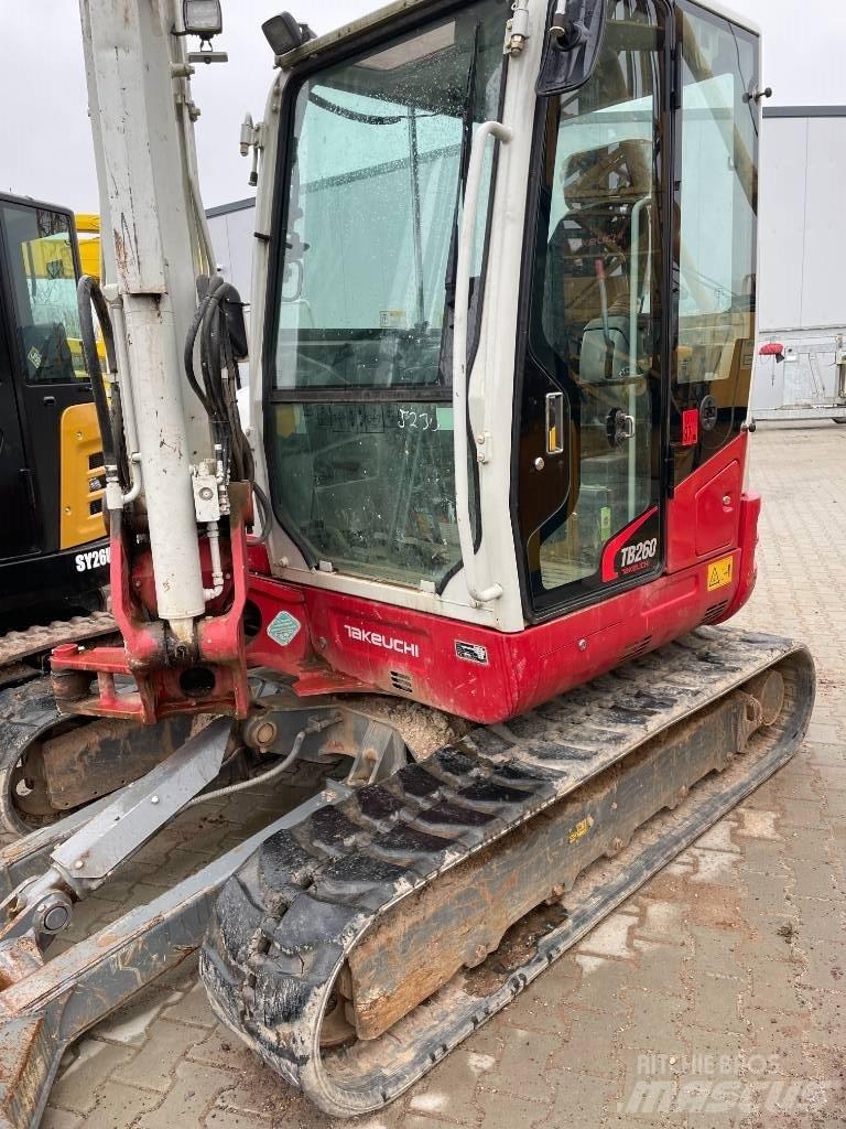 Takeuchi TB 260 Mini bageri <7t