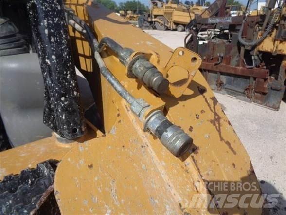 CAT 252B3 Skid steer mini utovarivači