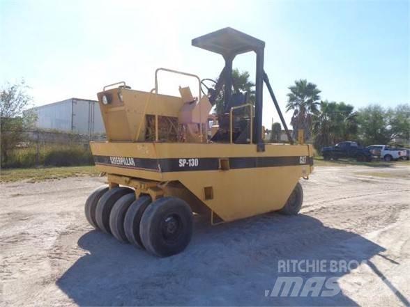 CAT PS-130 Gumeni valjci na kotačima