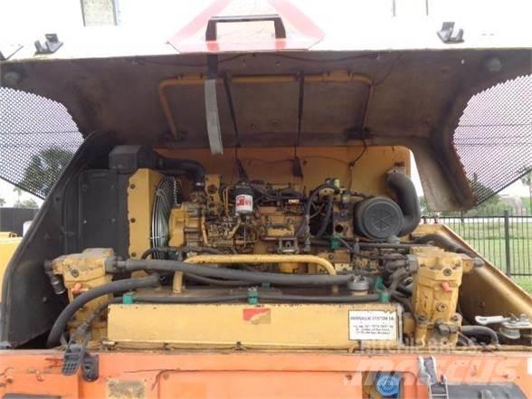 CAT PS-360B Gumeni valjci na kotačima