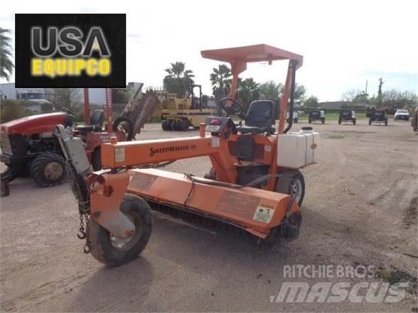  LAYMOR SM300 Strojevi za metenje