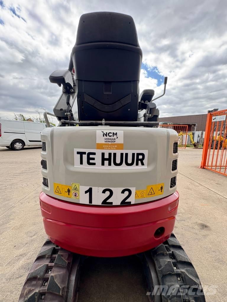 Takeuchi TB 217 R Mini bageri <7t