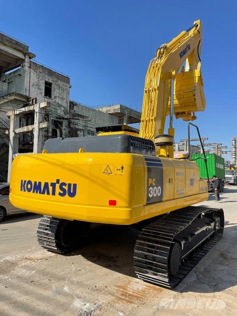 Komatsu PC 300-7 Bageri gusjeničari