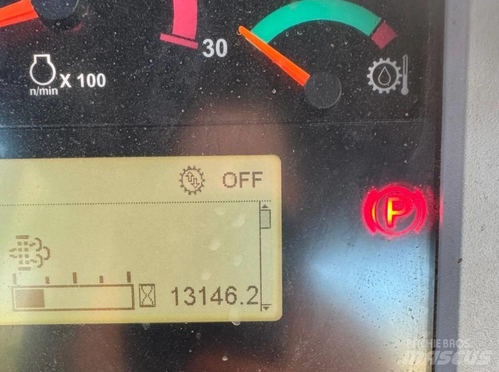 CAT D 6 T LGP Buldožeri gusjeničari