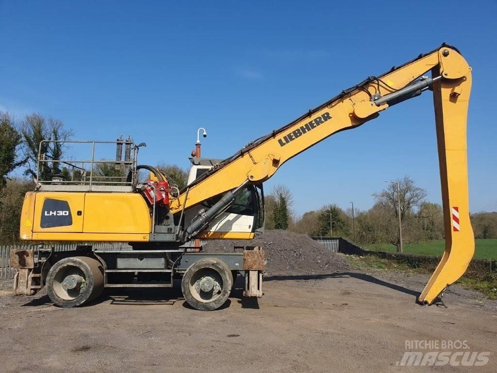 Liebherr LH 30 Bageri za manipuliranje materijalom / otpadom