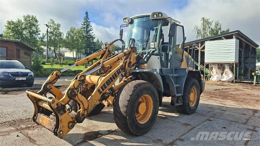 Liebherr L524 Građevinarstvo – ostalo