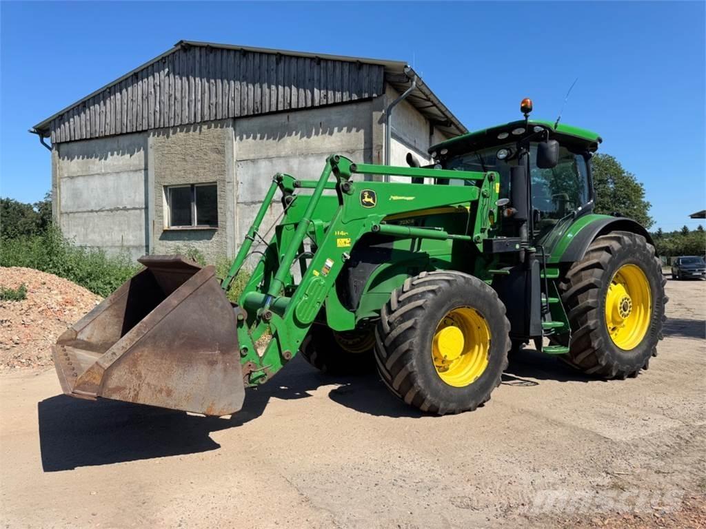 John Deere 7230 r Traktori