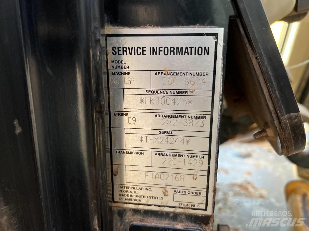 CAT D6T LGP Buldožeri gusjeničari