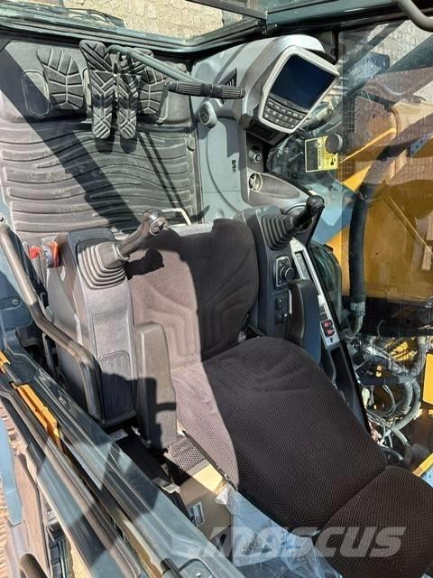 Hyundai HX 260 L Bageri gusjeničari