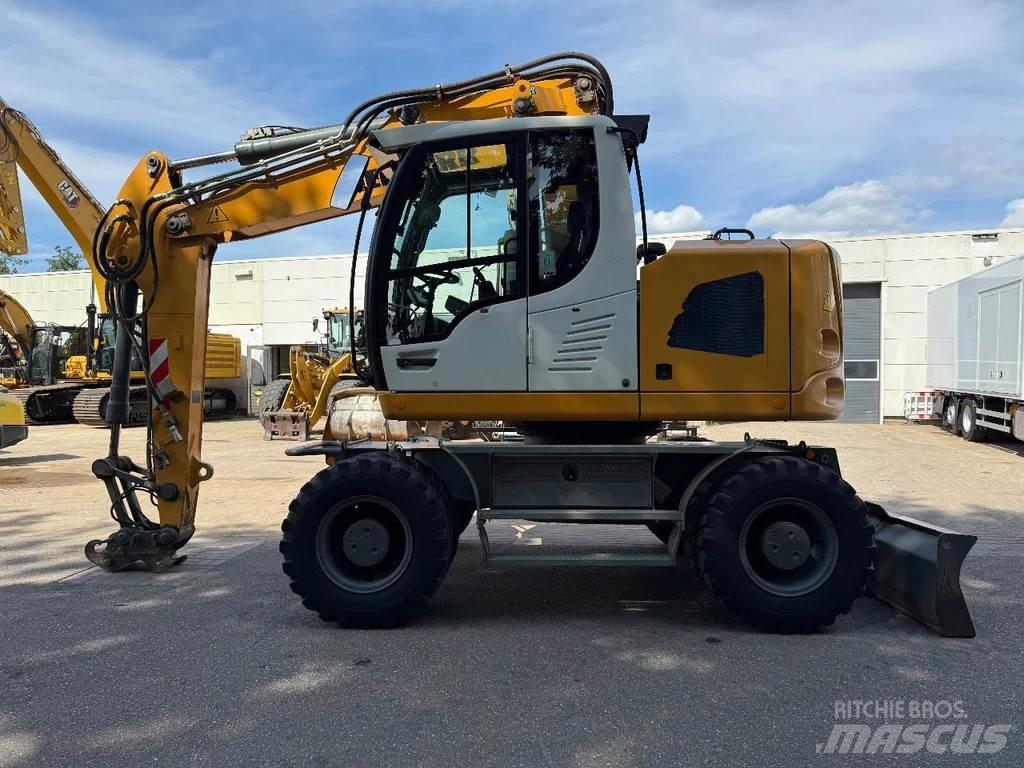Liebherr A918 Bageri na kotačima