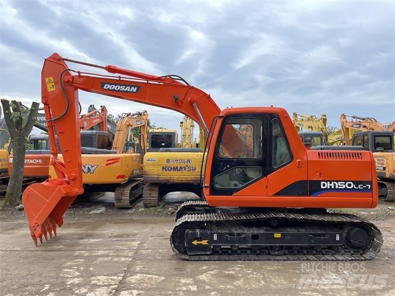 Doosan DH 150 Bageri gusjeničari