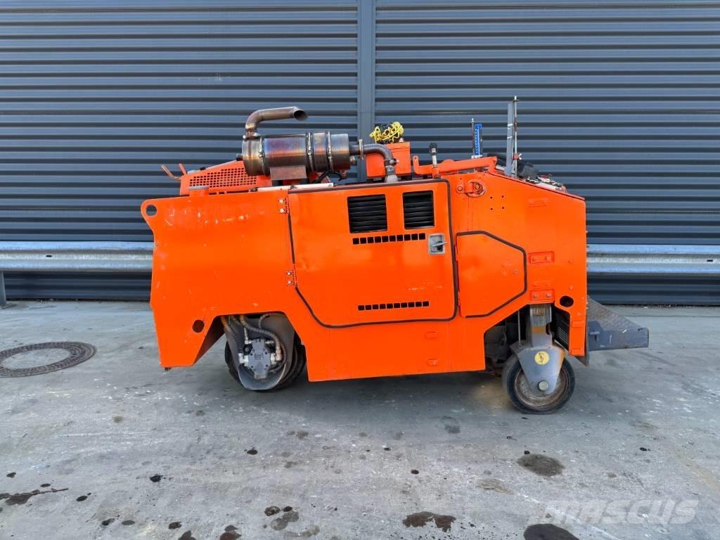 Wirtgen W 350 Asfaltne hladne glodalice