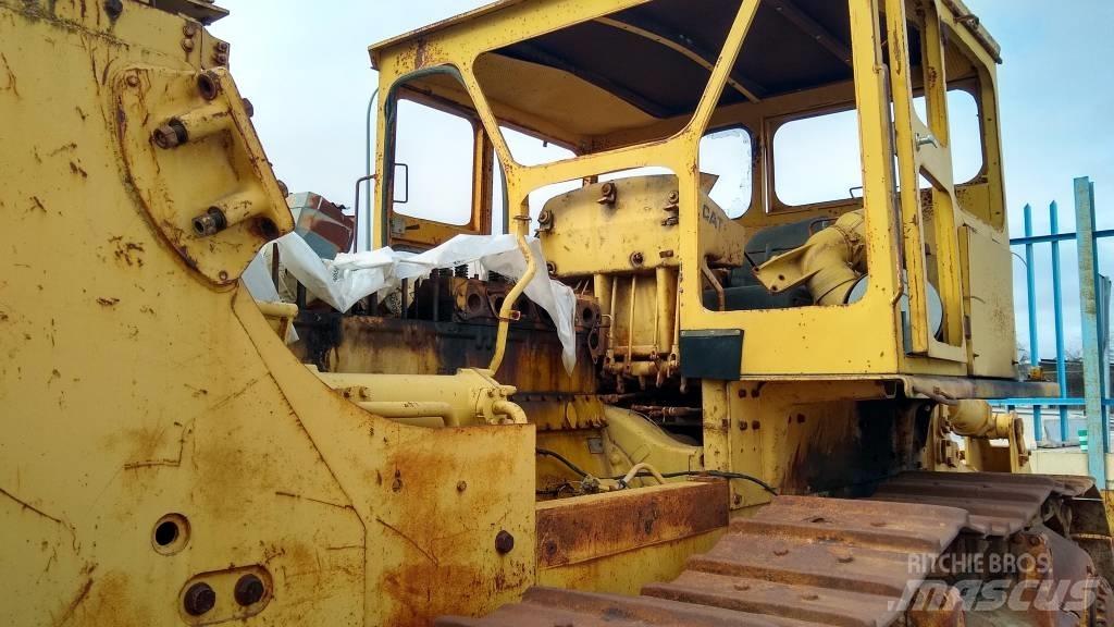 CAT D8K  (POR PIEZAS) Buldožeri gusjeničari