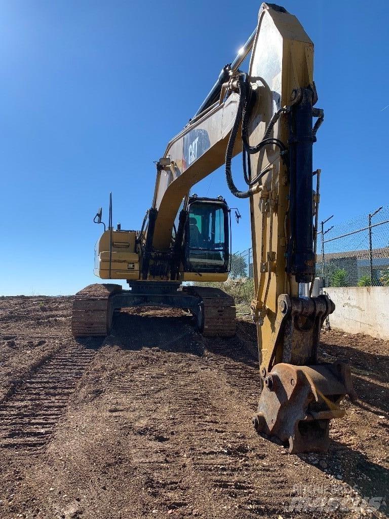 CAT 320 D L Bageri gusjeničari