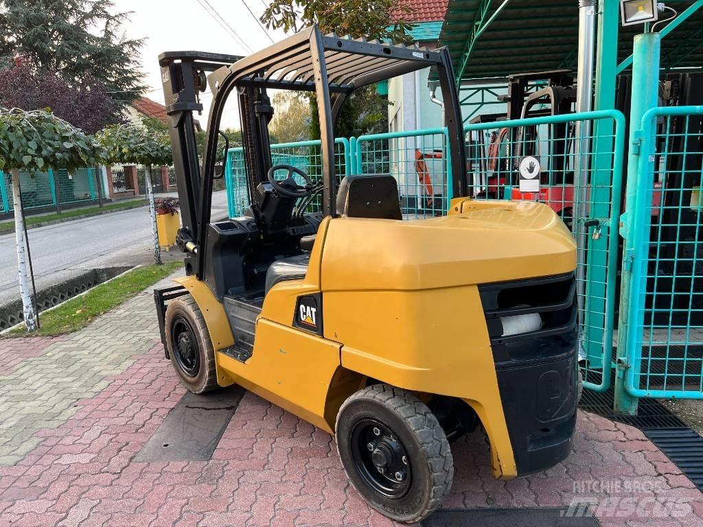 CAT DP 45 N V-3549 Dizelski viličari