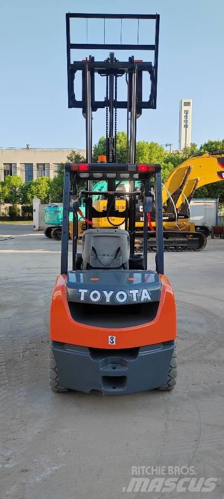 Toyota FD30 Dizelski viličari