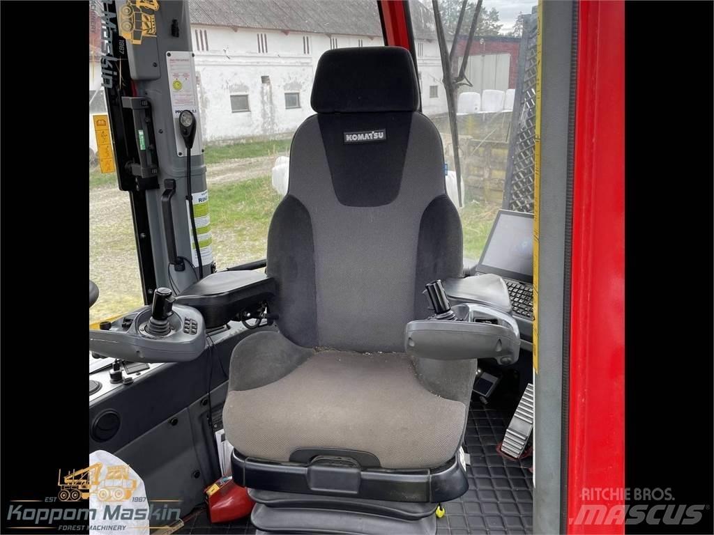 Komatsu 895 Forvarderi
