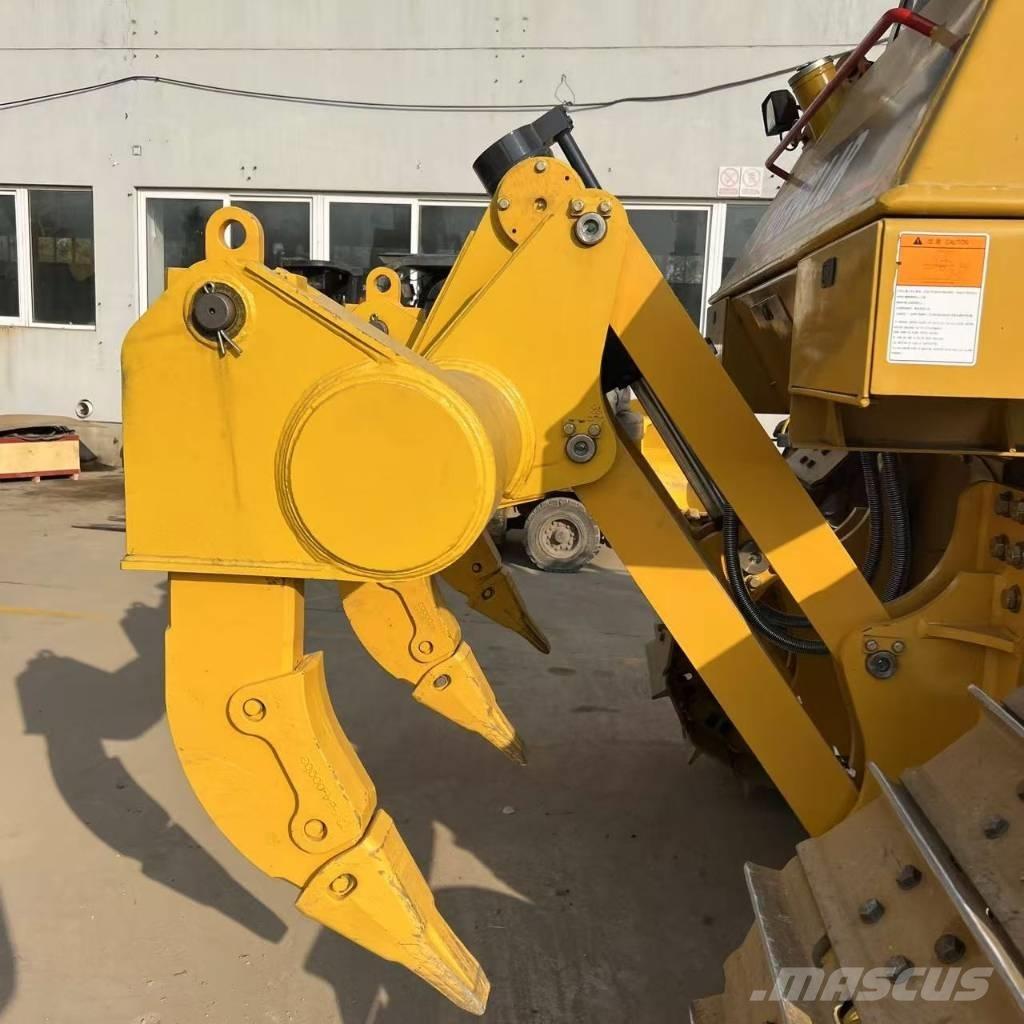 CAT D 8 R Buldožeri gusjeničari