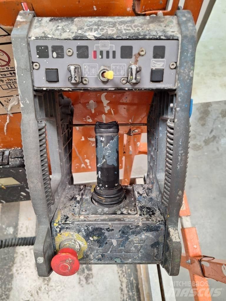 JLG 2646 ES Škaraste platforme
