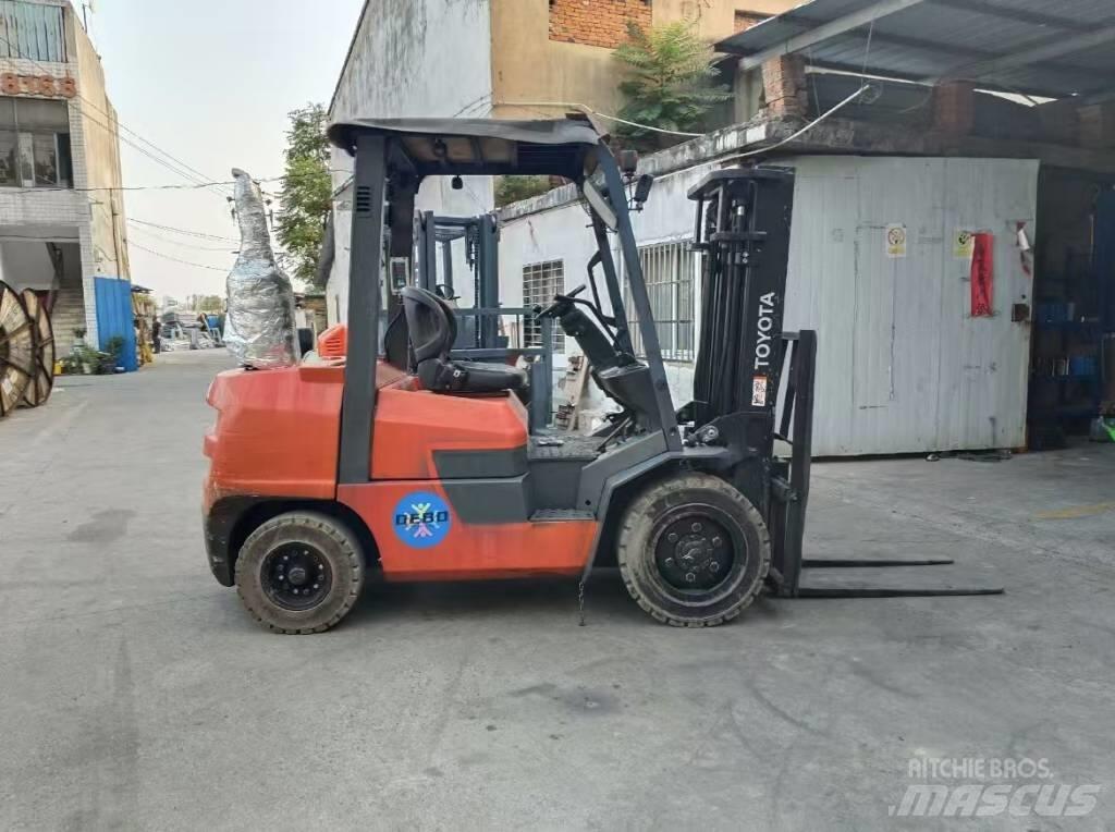 Toyota FD 30 Dizelski viličari