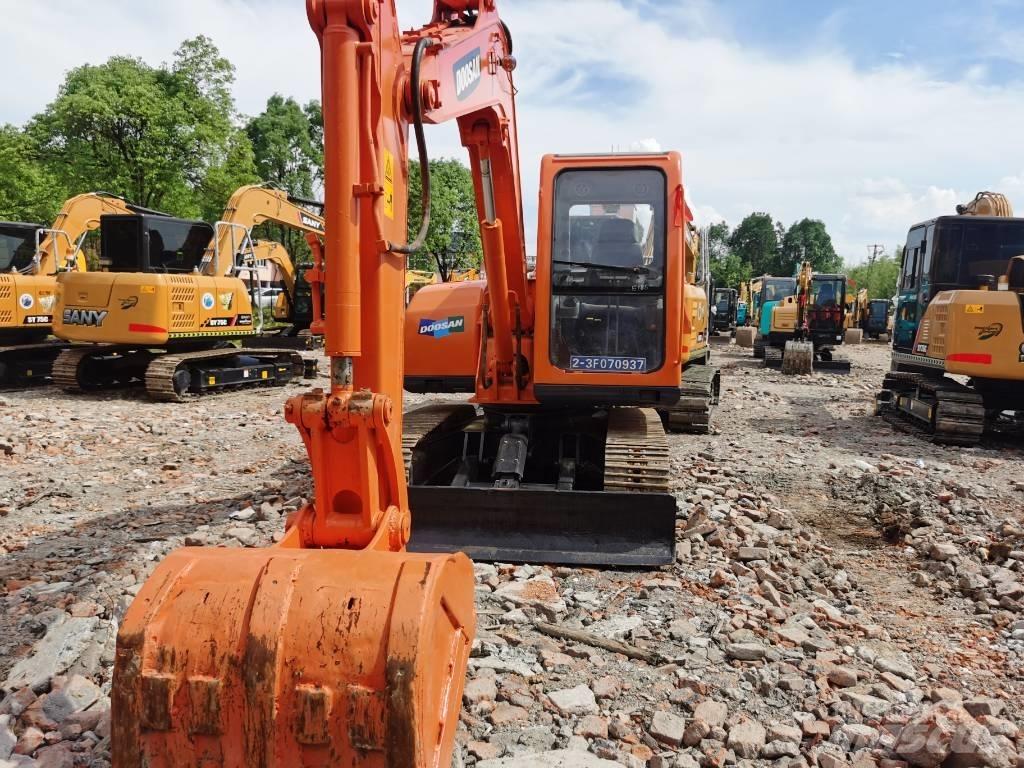 Doosan DX75 Mini bageri <7t