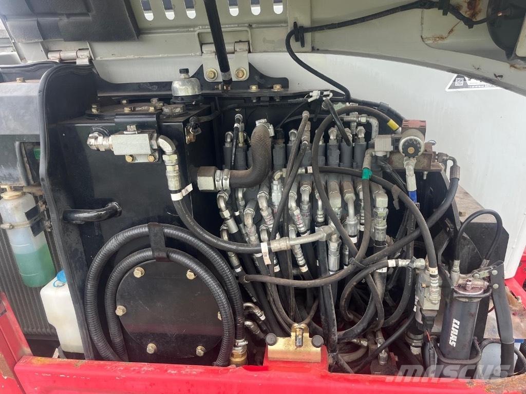 Takeuchi TB 230 Mini bageri <7t