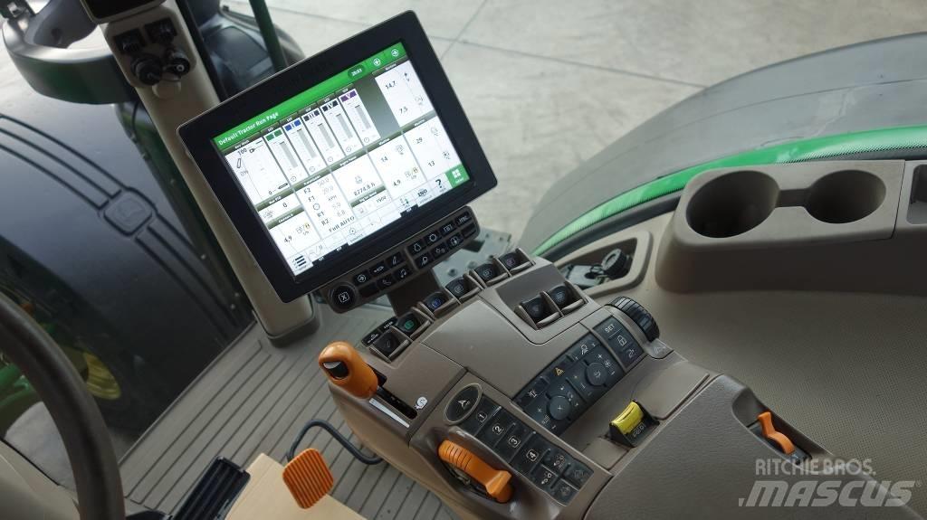 John Deere 8370 R Traktori