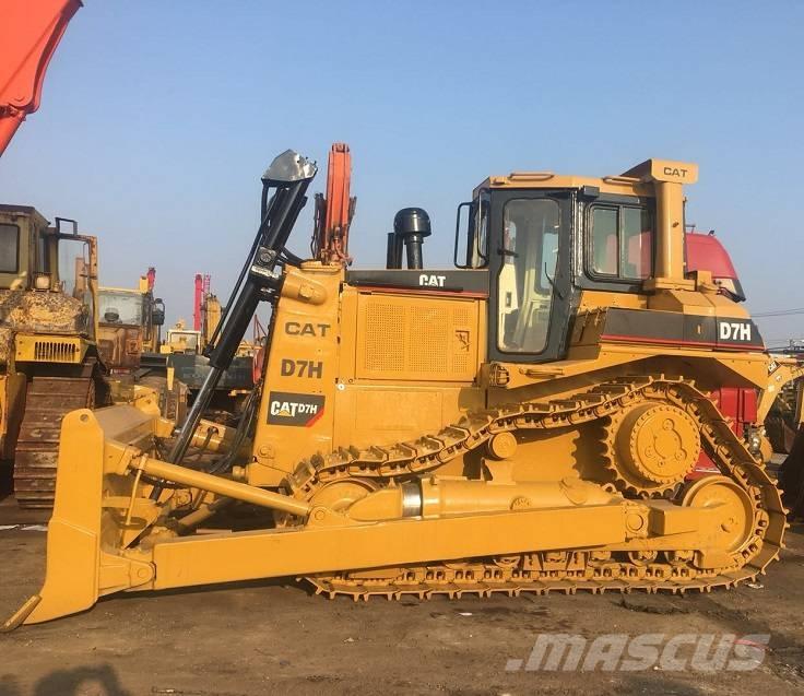CAT D7H Buldožeri gusjeničari