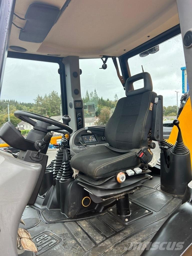 JCB 3CX 81kW / 108 BHP Utovarni rovokopači
