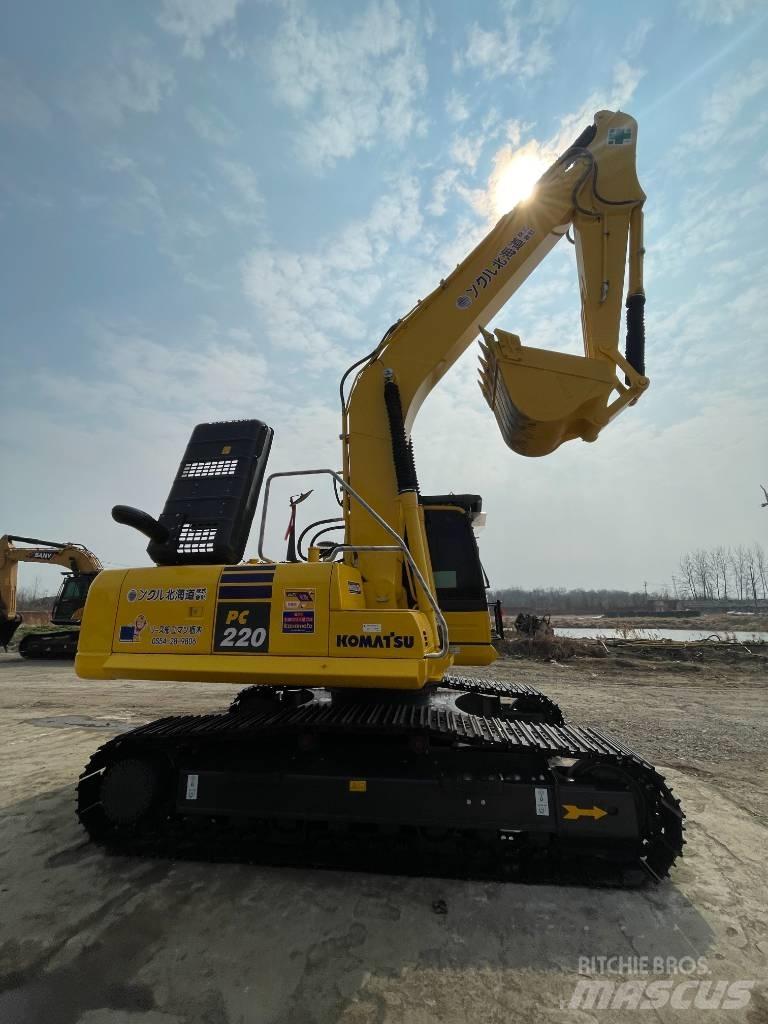 Komatsu PC220-8 Bageri gusjeničari