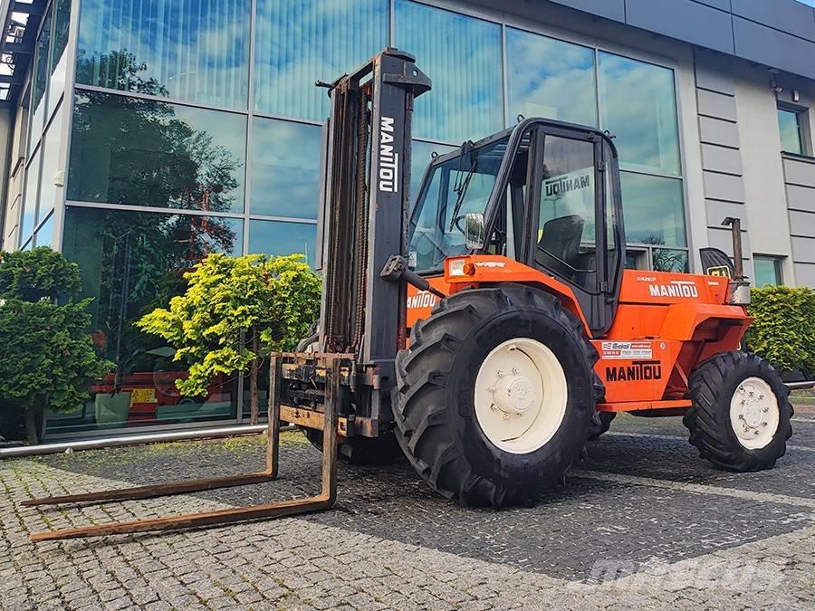 Manitou M 426 CP Terenski viličar