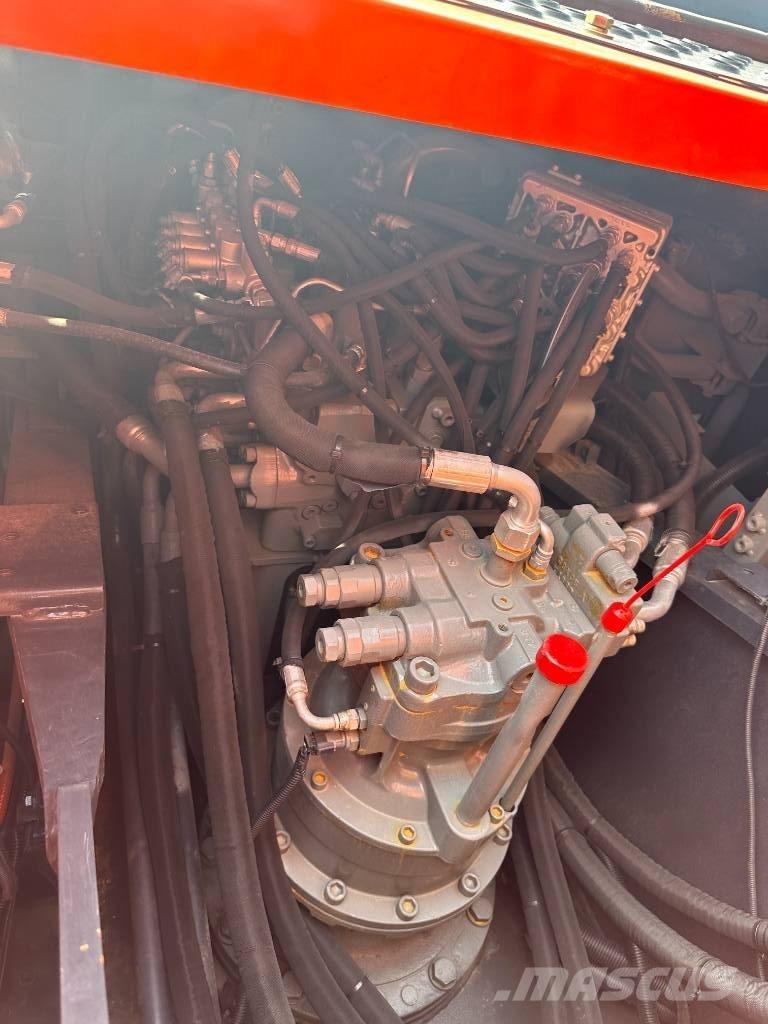 Hitachi ZX200 Bageri gusjeničari