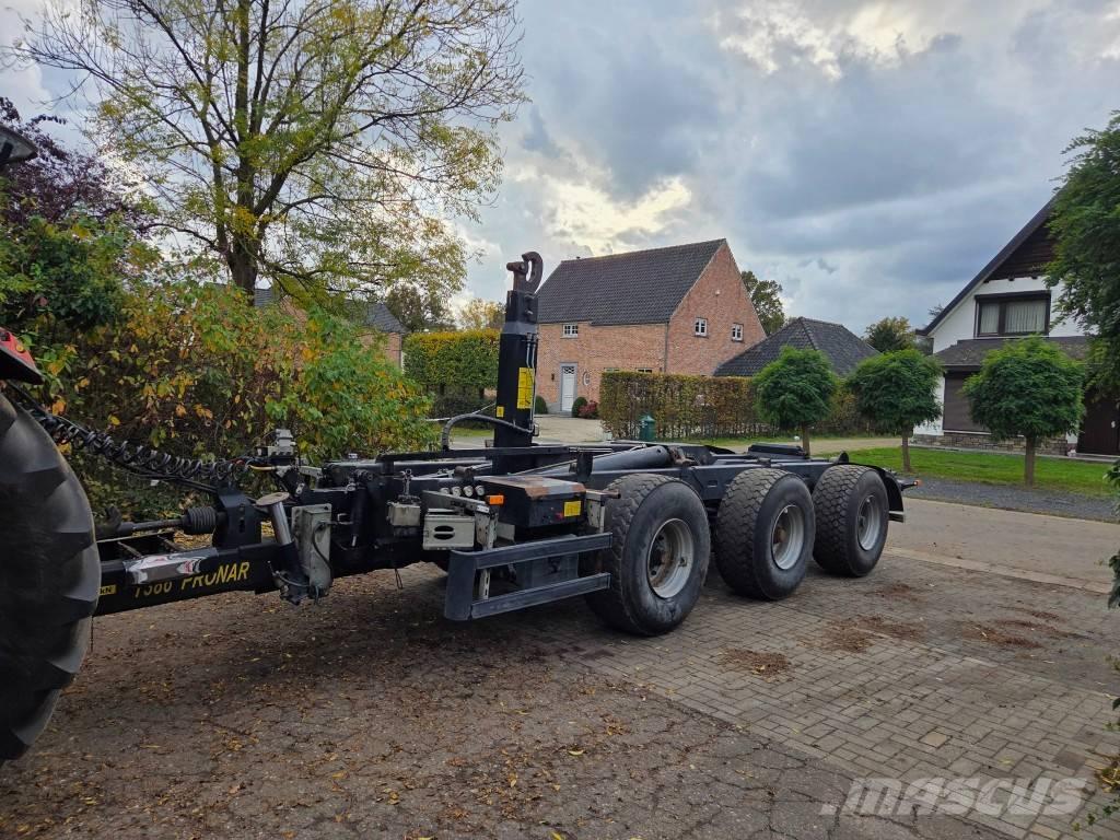 Pronar T386 Hook lift trailers