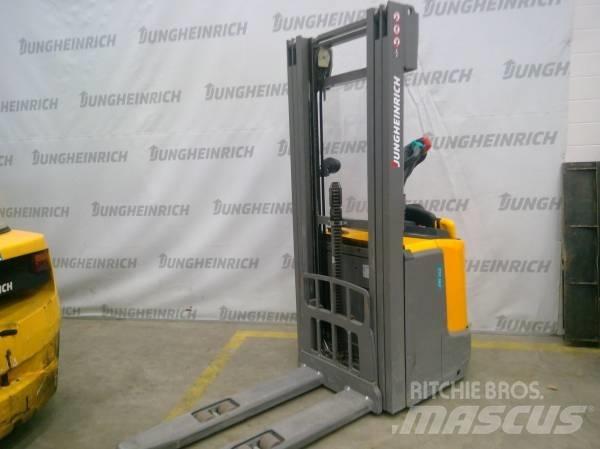 Jungheinrich ERC 212 Samopogonski ručni viličari