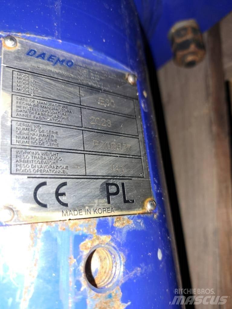 Daemo E30 with CW05 Čekići