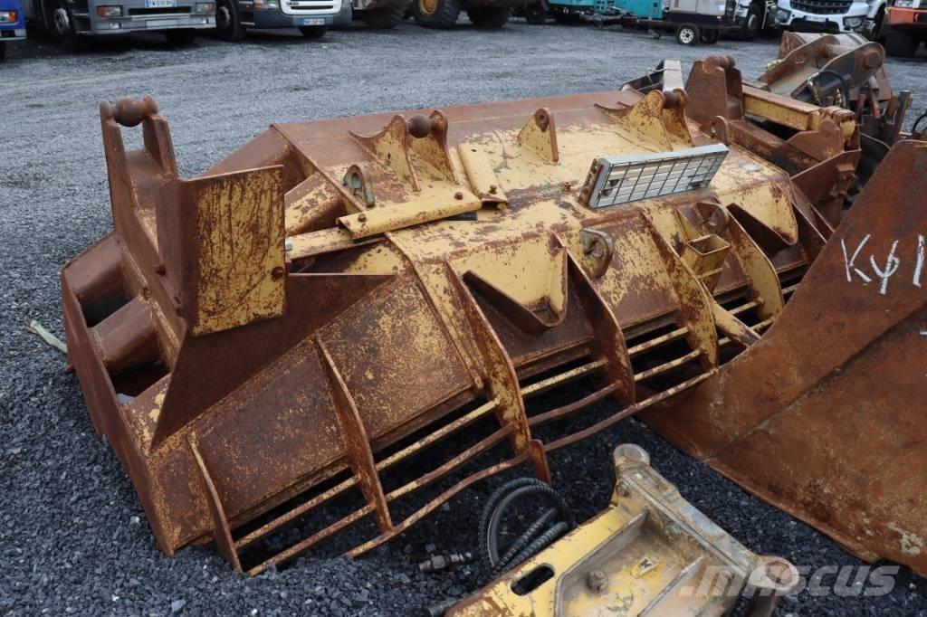 CAT D 6 H XL Buldožeri gusjeničari