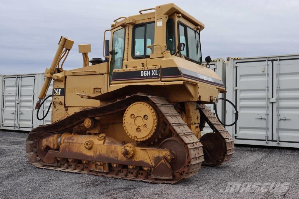 CAT D 6 H XL Buldožeri gusjeničari