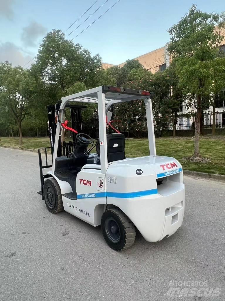 TCM fd30 Dizelski viličari